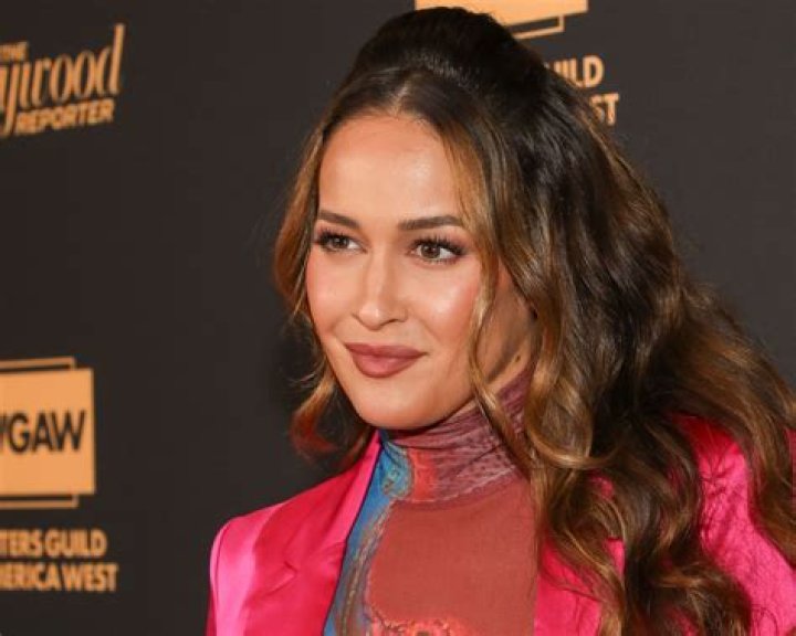 Exploring Jaina Lee Ortiz's Relationships