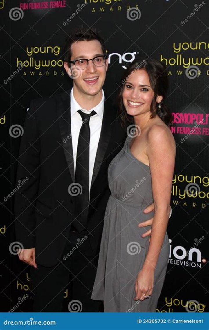 Is Dan Levy Married To Rachel Specter?